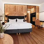 Σαλέ Almwellness-resort Tuffbad