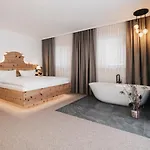 Almwellness-resort Tuffbad