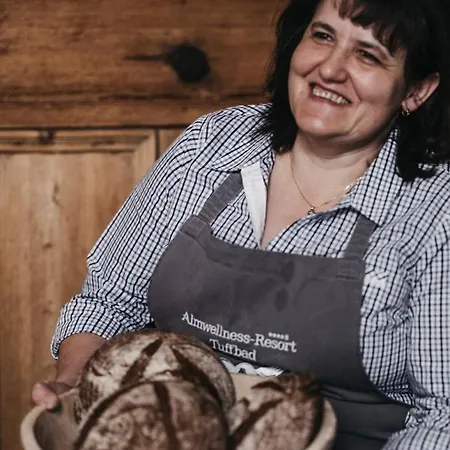 Almwellness-resort Tuffbad Chalet *