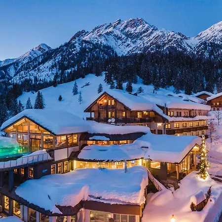 Almwellness-resort Tuffbad * Sankt Lorenzen im Lesachtal