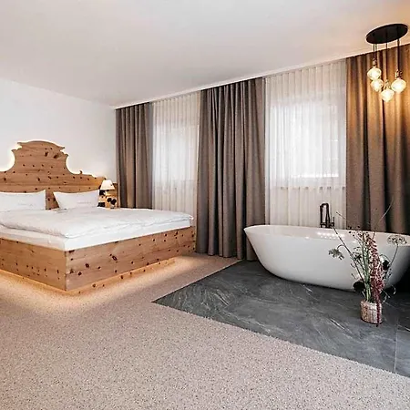 Almwellness-resort Tuffbad Dağ evi