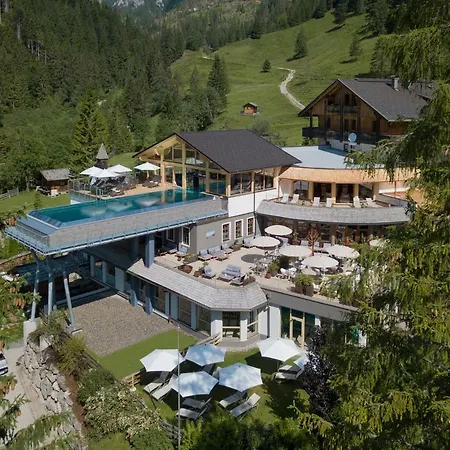 Almwellness-resort Tuffbad