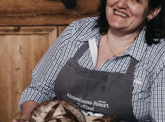 Almwellness-resort Tuffbad 木屋 *