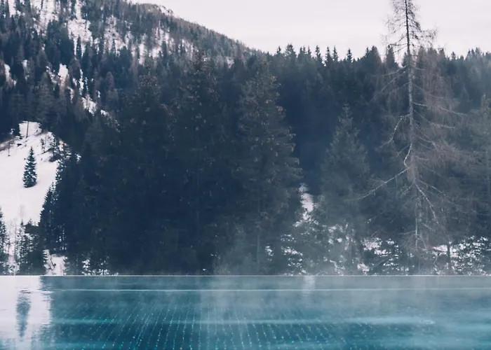 Almwellness-resort Tuffbad Chalet *