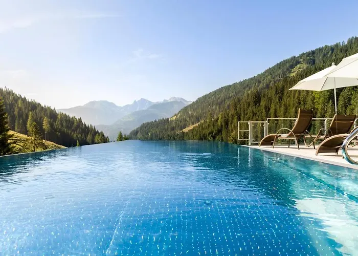 בקתה Almwellness-resort Tuffbad Sankt Lorenzen im Lesachtal