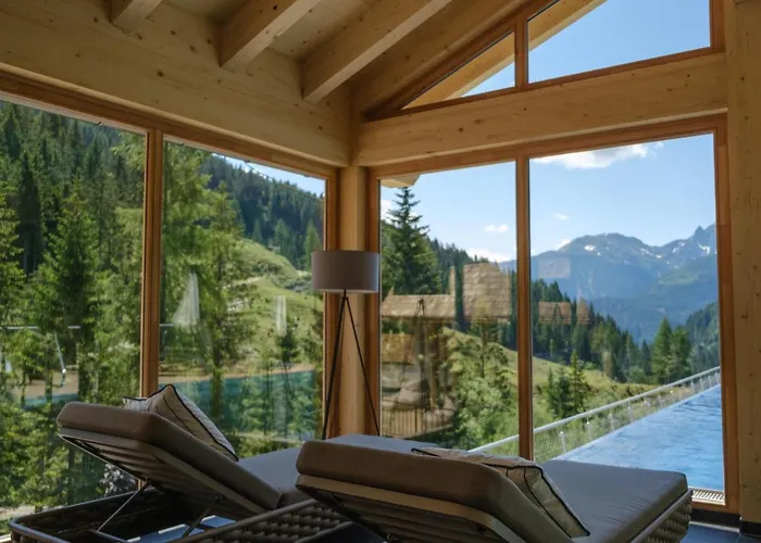 Almwellness-resort Tuffbad 木屋