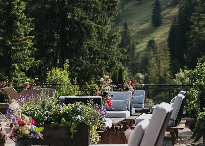 Шале Almwellness-resort Tuffbad *