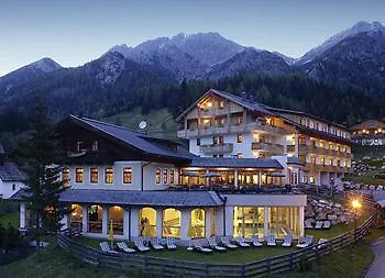 Almwellness-resort Tuffbad